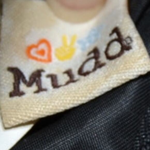 Mudd Coated Canvas Black Floral Wristlet with Keychain - Picture 6 of 9